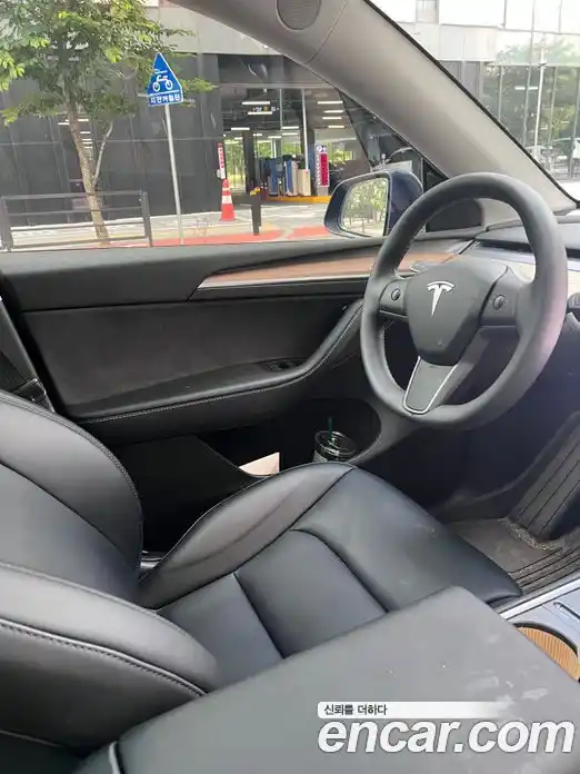 Tesla Model Y 2023 автомат (гидро), фото 1 Tesla Model Y 2023 автомат (гидро), фото 1