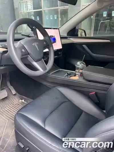 Tesla Model Y 2023 автомат (гидро), миниатюра 2 Tesla Model Y 2023 автомат (гидро), миниатюра 2