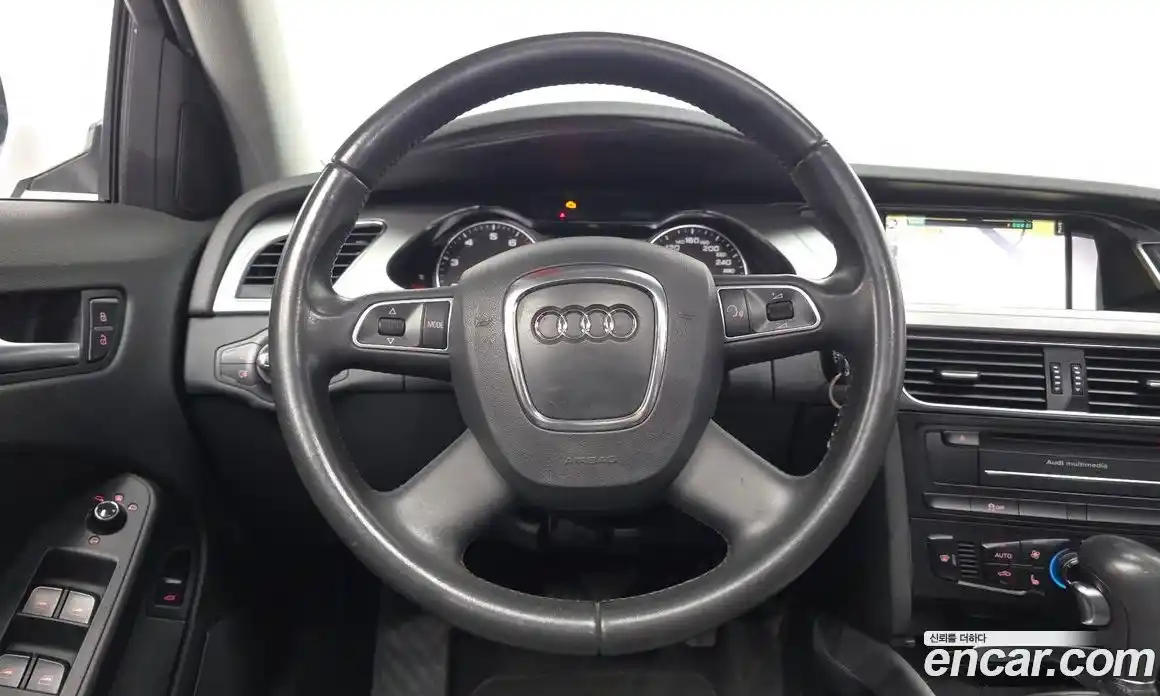 Audi A4 2010 2.0 автомат (гидро), фото 13