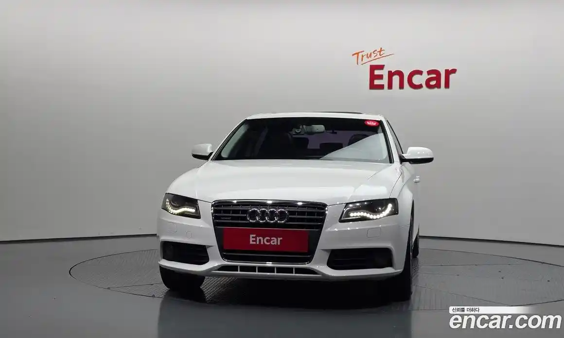 Audi A4 2010 2.0 автомат (гидро), фото 3
