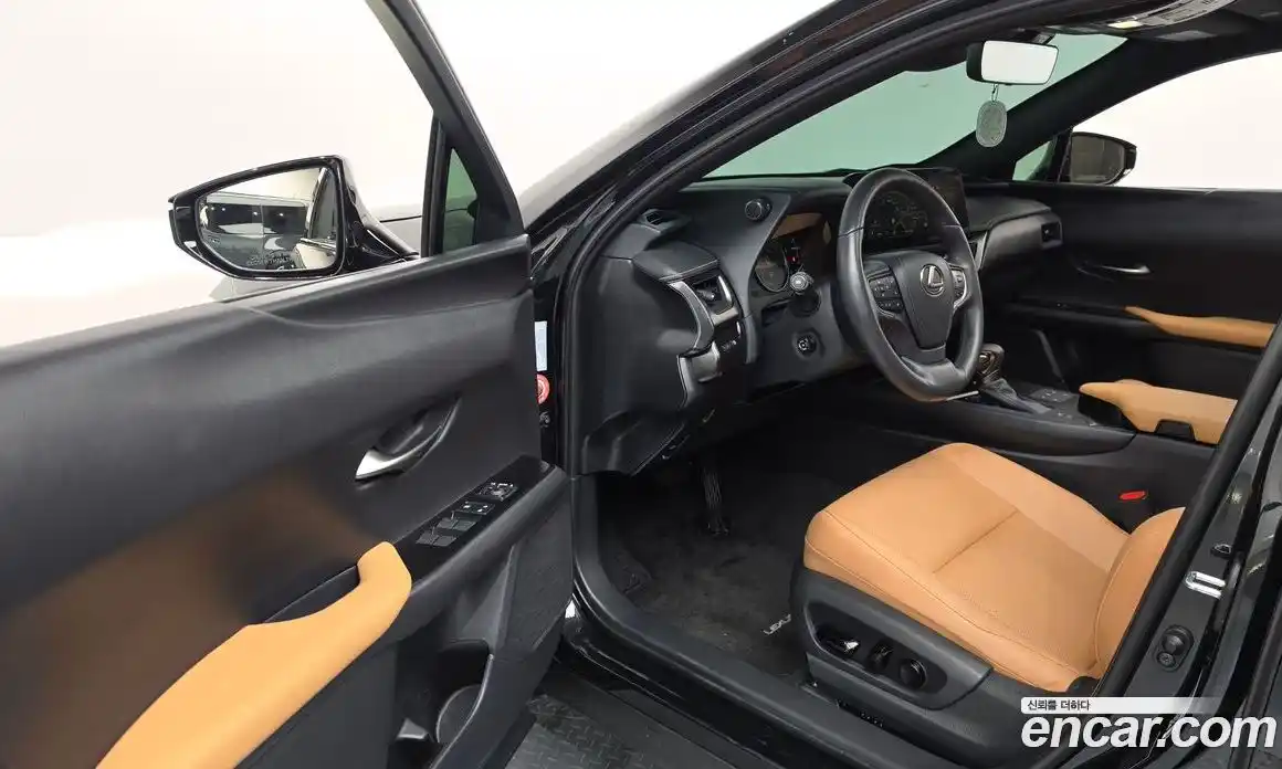 Lexus UX 2024 2.0 автомат (гидро), фото 13 Lexus UX 2024 2.0 автомат (гидро), фото 13