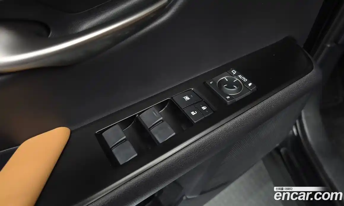 Lexus UX 2024 2.0 автомат (гидро), фото 29 Lexus UX 2024 2.0 автомат (гидро), фото 29