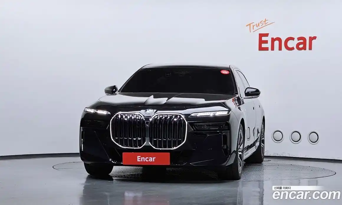 BMW 7 серия 2025 3.0 автомат (гидро), фото 3