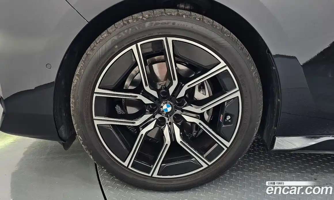 BMW 7 серия 2025 3.0 автомат (гидро), фото 5