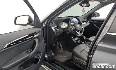 BMW X1 2022 2.0 автомат (гидро), миниатюра 12