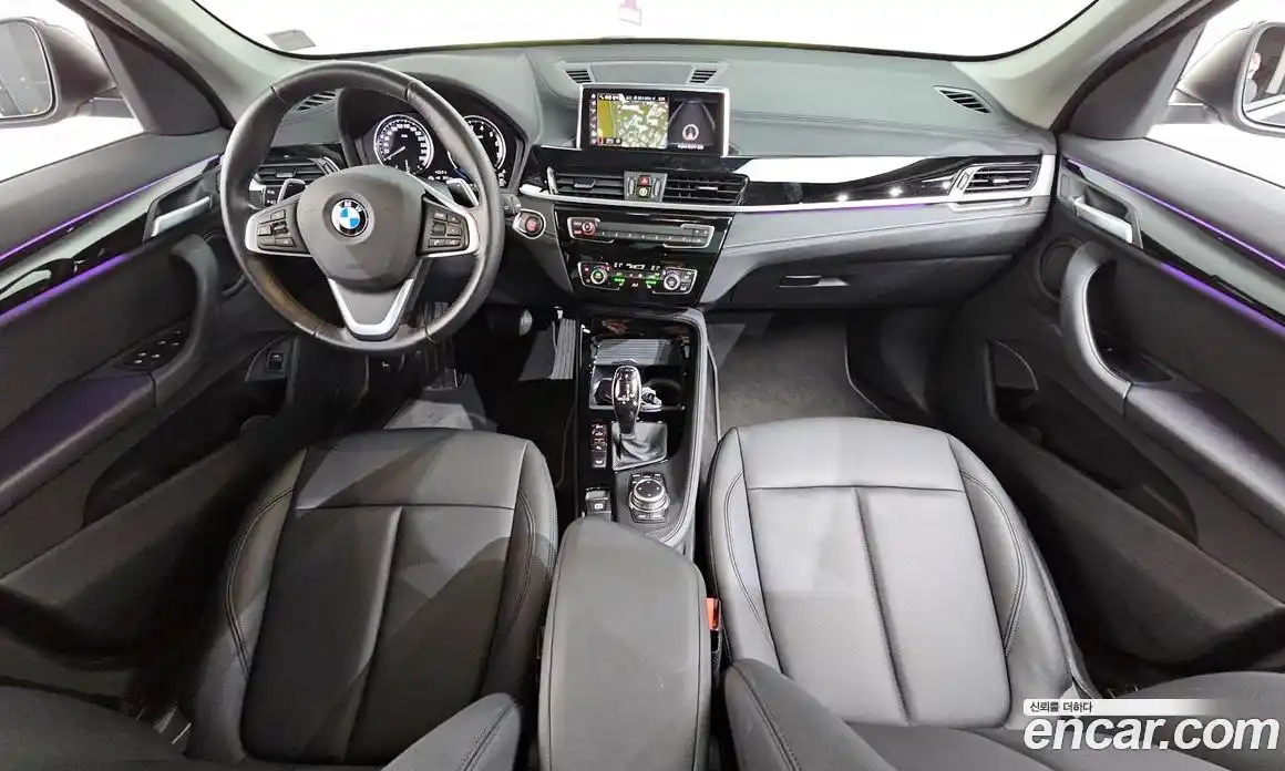 BMW X1 2022 2.0 автомат (гидро), фото 9