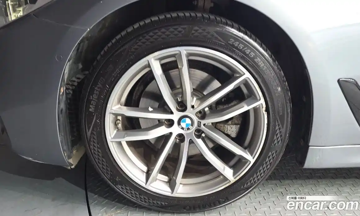BMW 5 серия 2017 2.0 автомат (гидро), фото 5