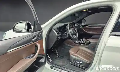 BMW X4 2022 2.0 автомат (гидро), миниатюра 8