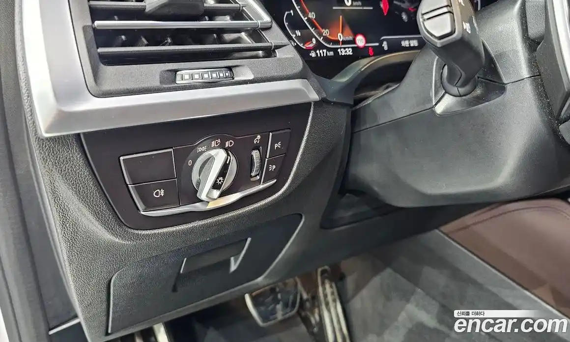 BMW X4 2022 2.0 автомат (гидро), фото 9