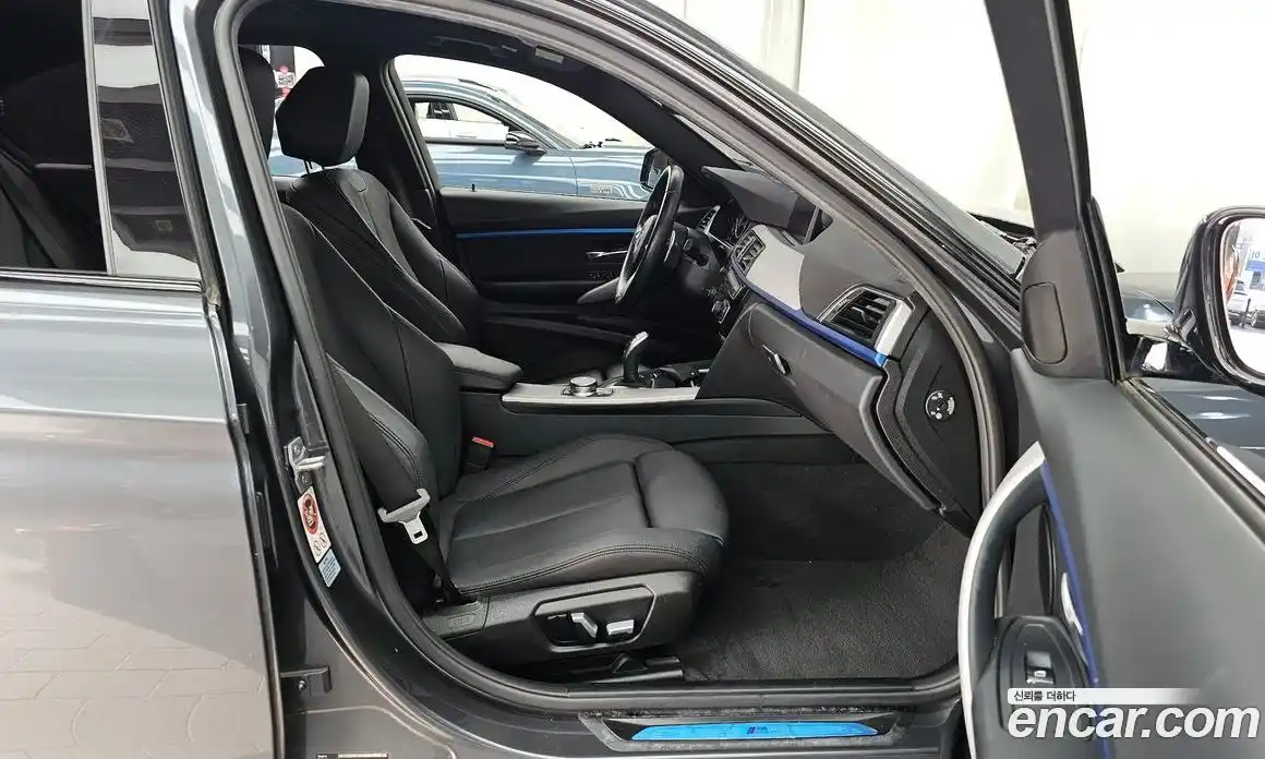 BMW 3 серия 2017 2.0 автомат (гидро), фото 11