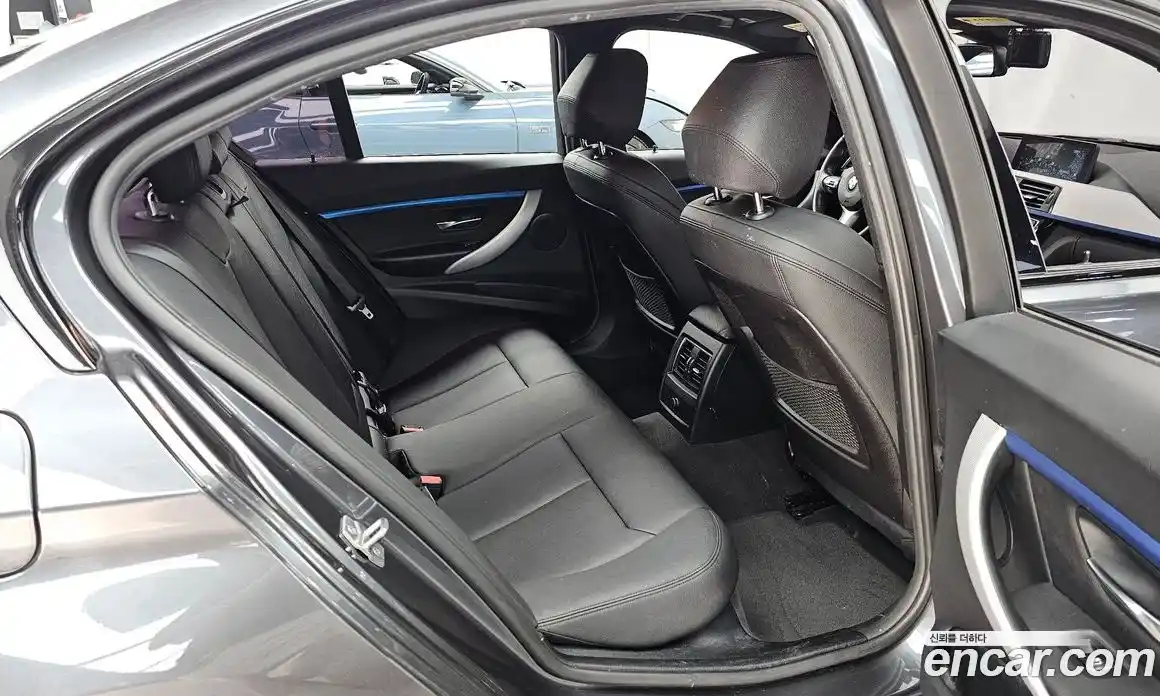BMW 3 серия 2017 2.0 автомат (гидро), фото 12