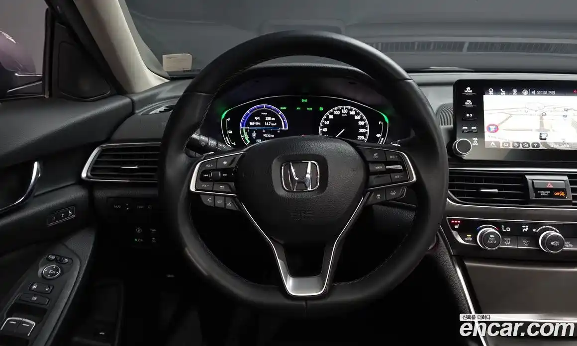 Honda Accord 2019 2.0 автомат (гидро), фото 19