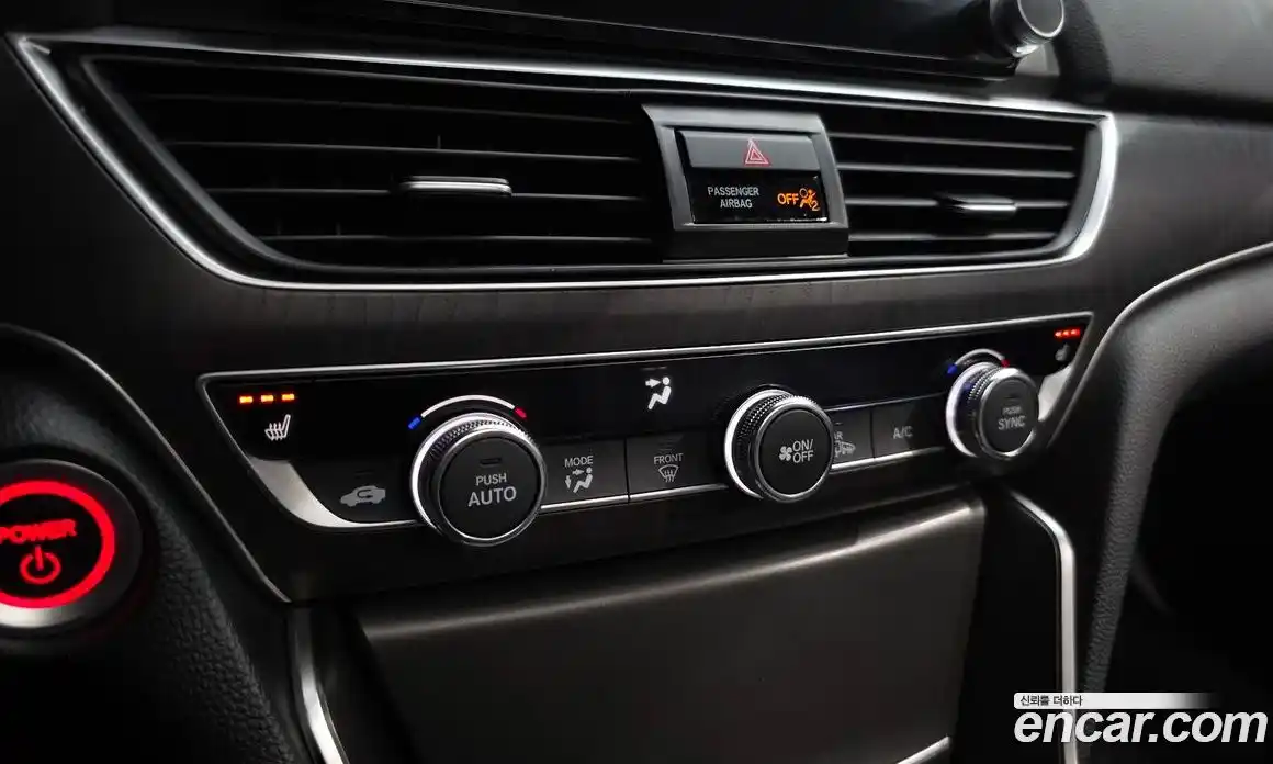 Honda Accord 2019 2.0 автомат (гидро), фото 31
