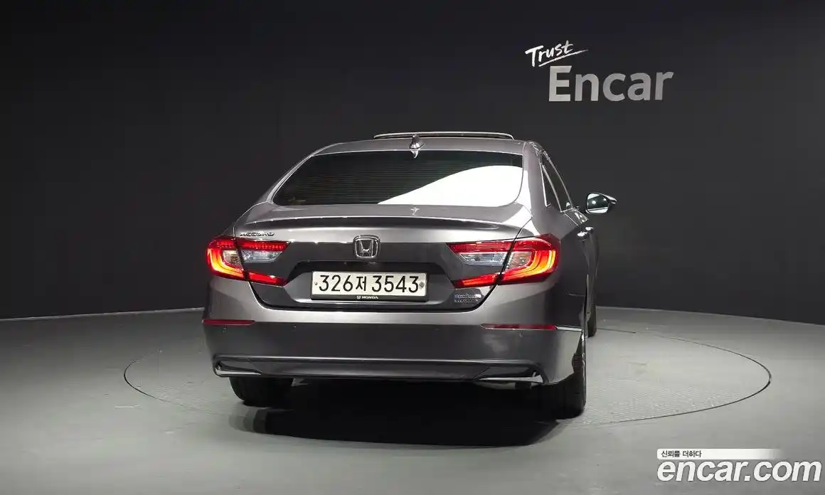 Honda Accord 2019 2.0 автомат (гидро), фото 4