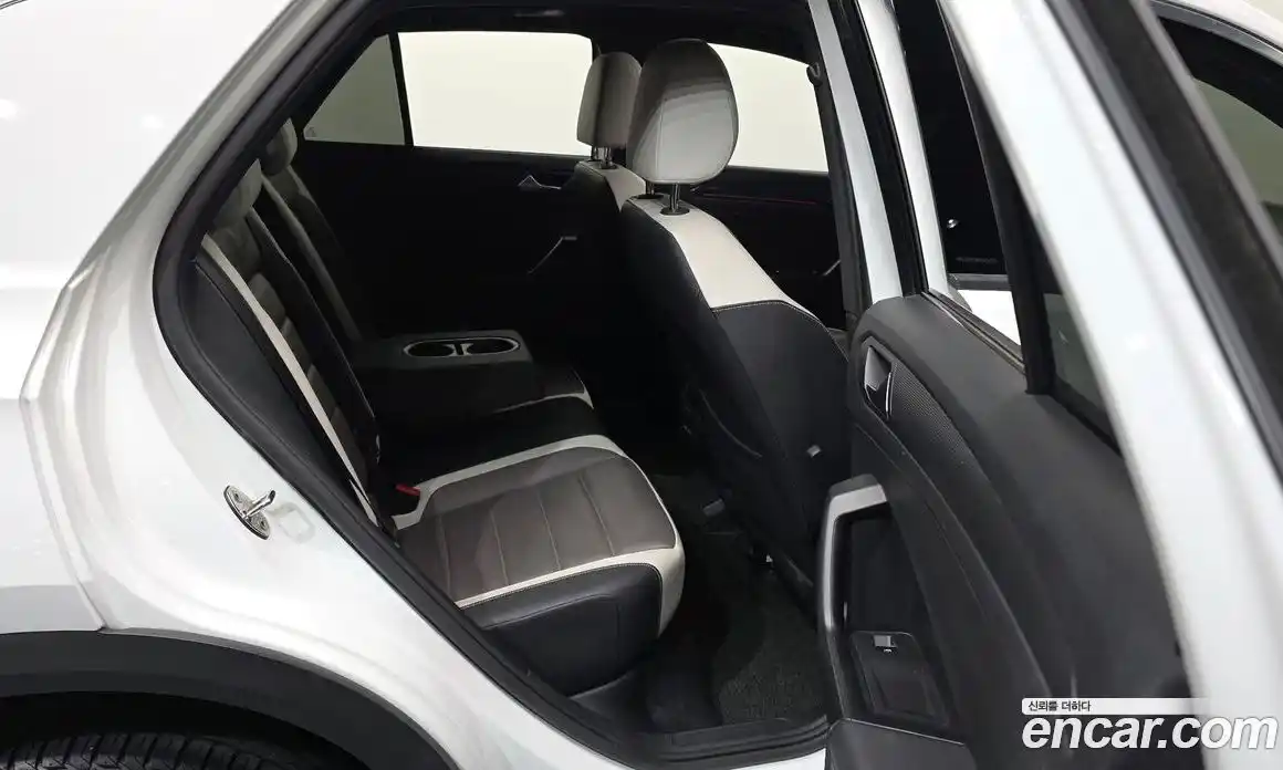 Volkswagen T-Roc 2021 2.0 автомат (гидро), фото 18
