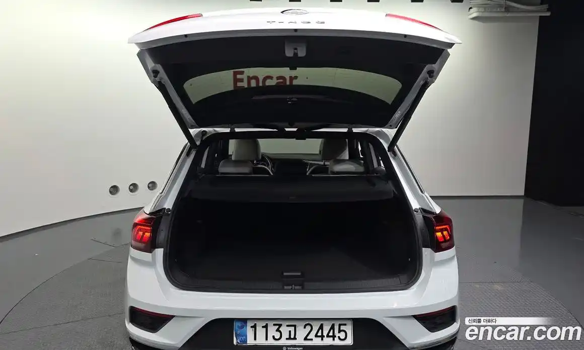 Volkswagen T-Roc 2021 2.0 автомат (гидро), фото 26