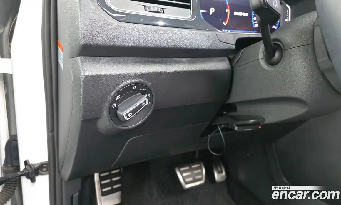 Volkswagen T-Roc 2021 2.0 автомат (гидро), фото 27