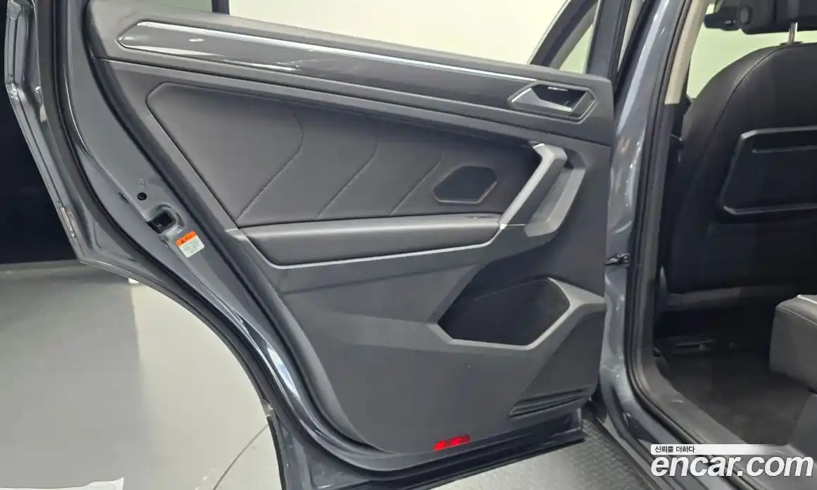 Volkswagen Tiguan 2020 2.0 автомат (гидро), фото 15