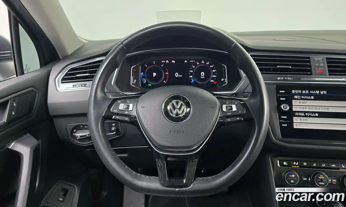 Volkswagen Tiguan 2020 2.0 автомат (гидро), фото 19