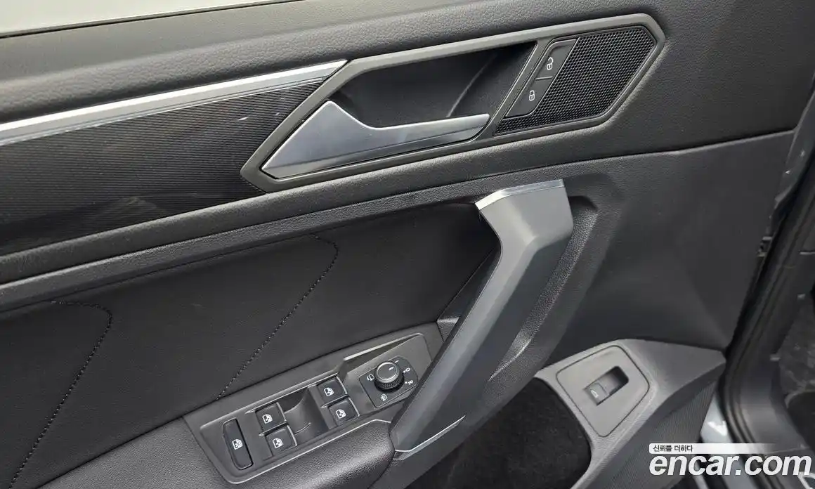Volkswagen Tiguan 2020 2.0 автомат (гидро), фото 31