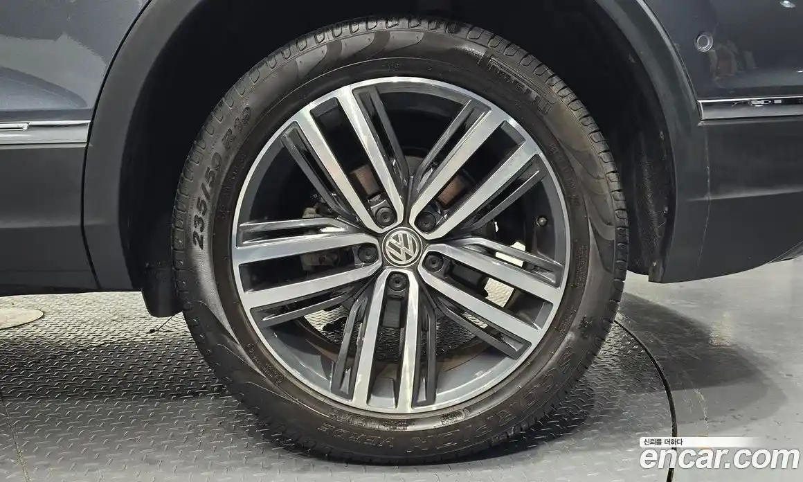 Volkswagen Tiguan 2020 2.0 автомат (гидро), фото 7