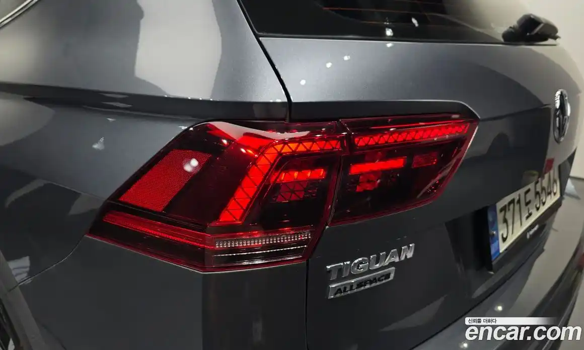 Volkswagen Tiguan 2020 2.0 автомат (гидро), фото 9