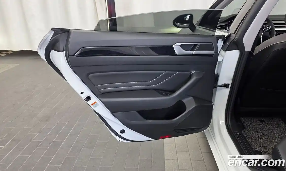 Volkswagen Arteon 2022 2.0 автомат (гидро), фото 15