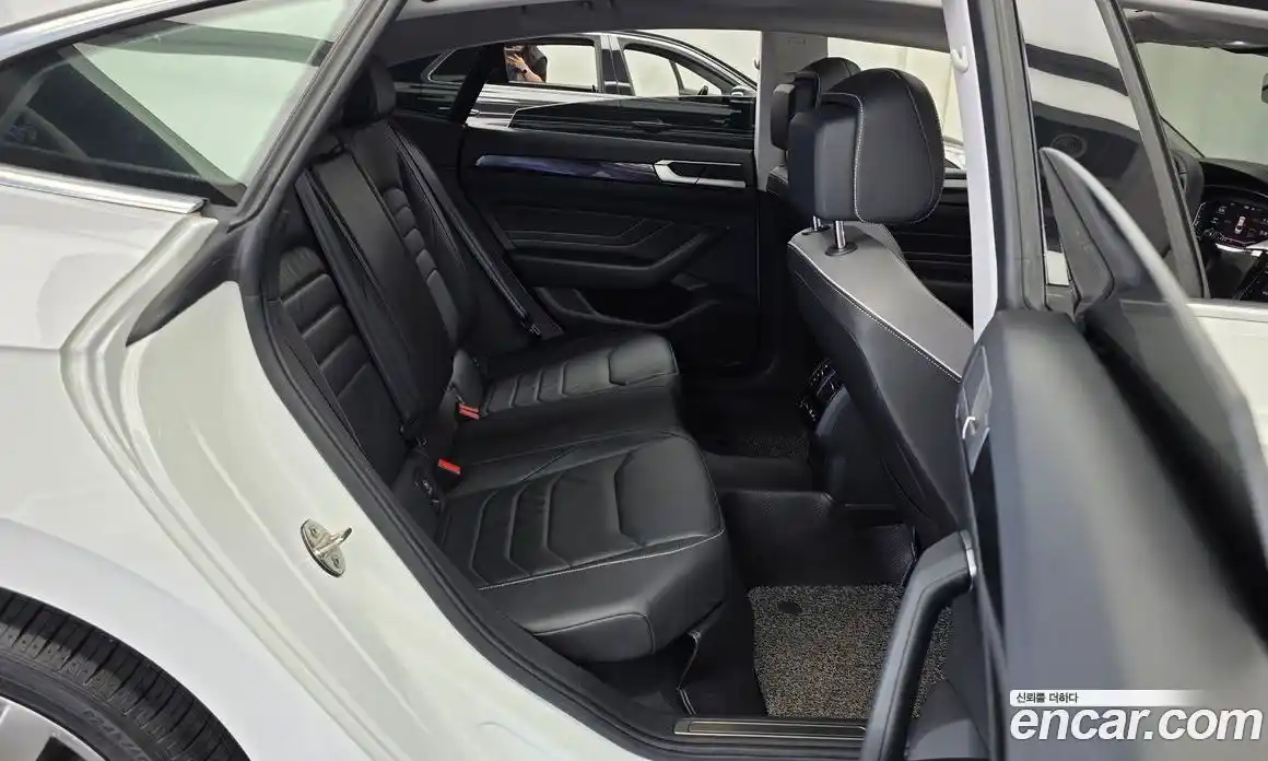 Volkswagen Arteon 2022 2.0 автомат (гидро), фото 18