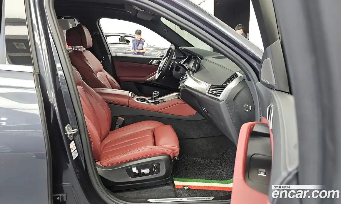 BMW X6 2021 3.0 автомат (гидро), фото 11