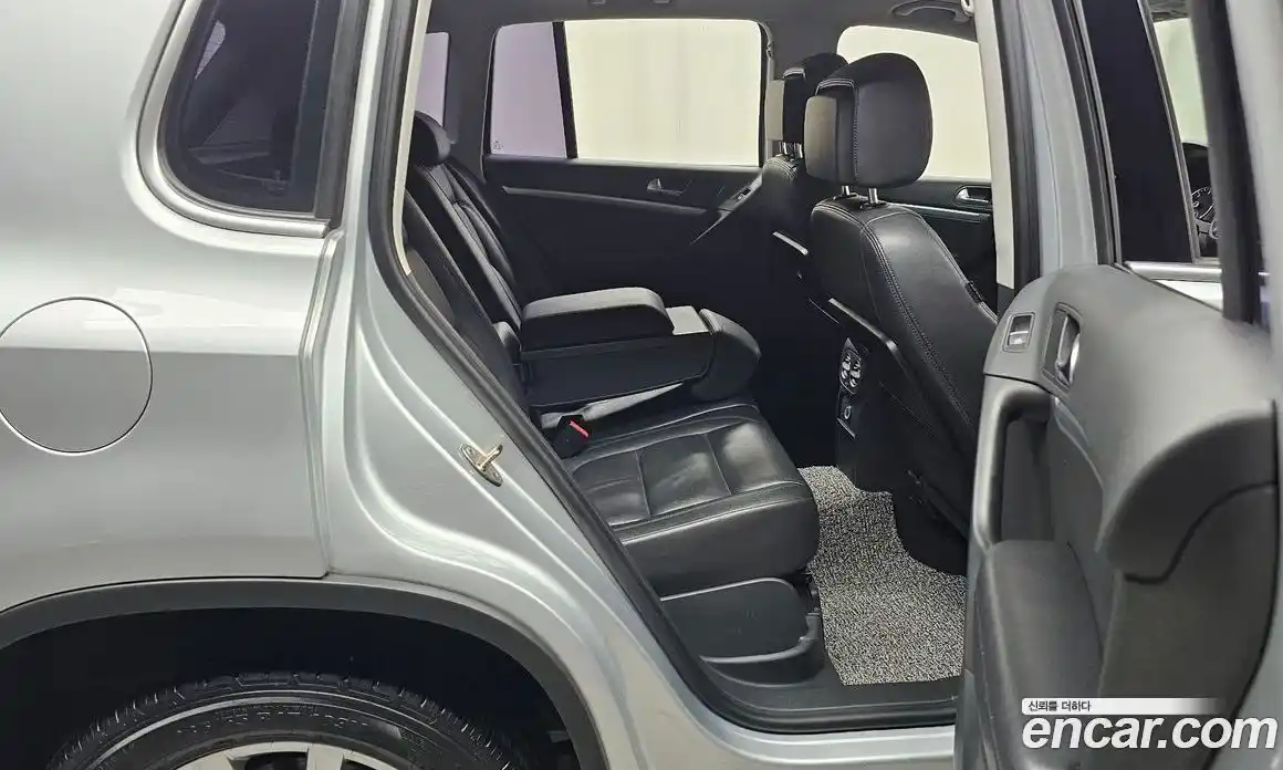 Volkswagen Tiguan 2014 2.0 автомат (гидро), фото 12