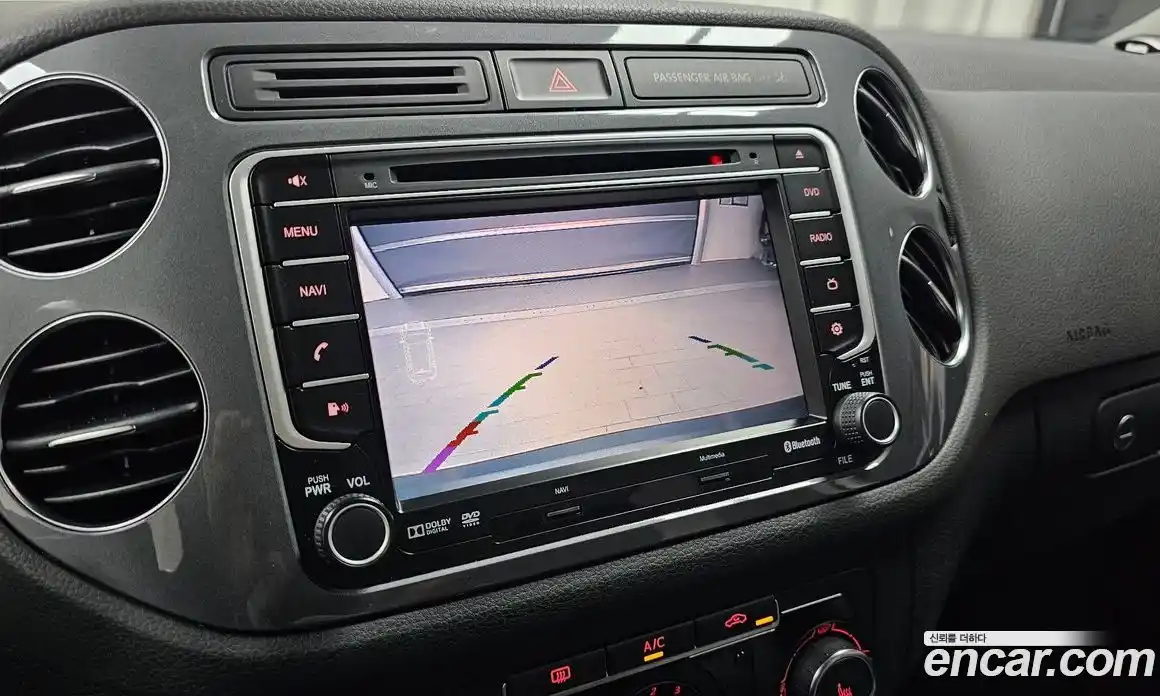 Volkswagen Tiguan 2014 2.0 автомат (гидро), фото 17