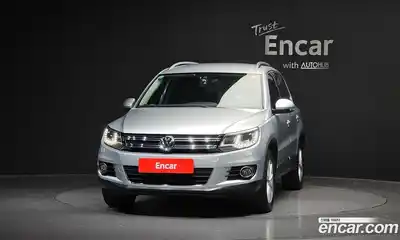Volkswagen Tiguan 2014 2.0 автомат (гидро), миниатюра 3