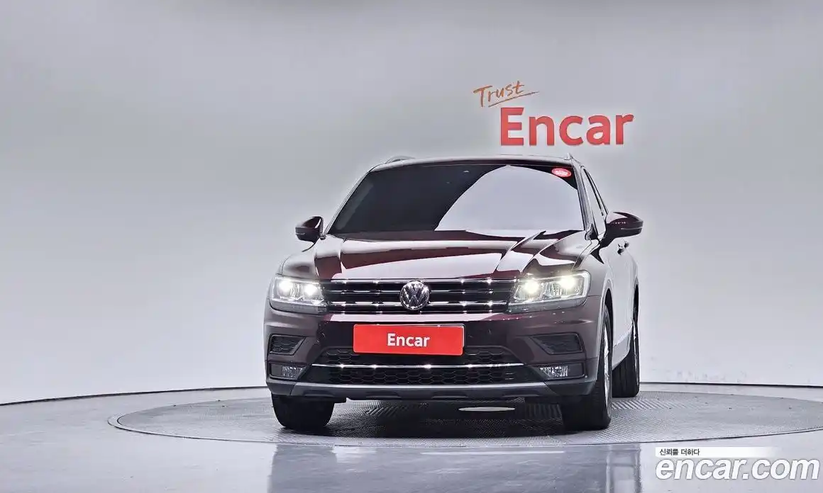 Volkswagen Tiguan 2018 2.0 автомат (гидро), фото 3