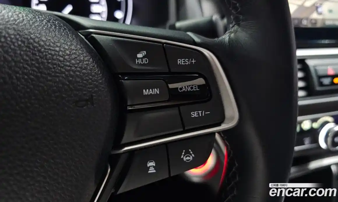 Honda Accord 2018 2.0 автомат (гидро), фото 23