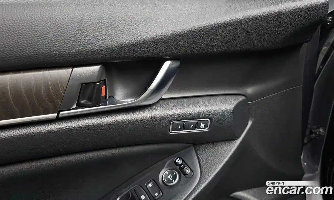 Honda Accord 2018 2.0 автомат (гидро), фото 27