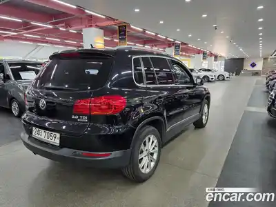 Volkswagen Tiguan 2013 2.0 автомат (гидро), миниатюра 4