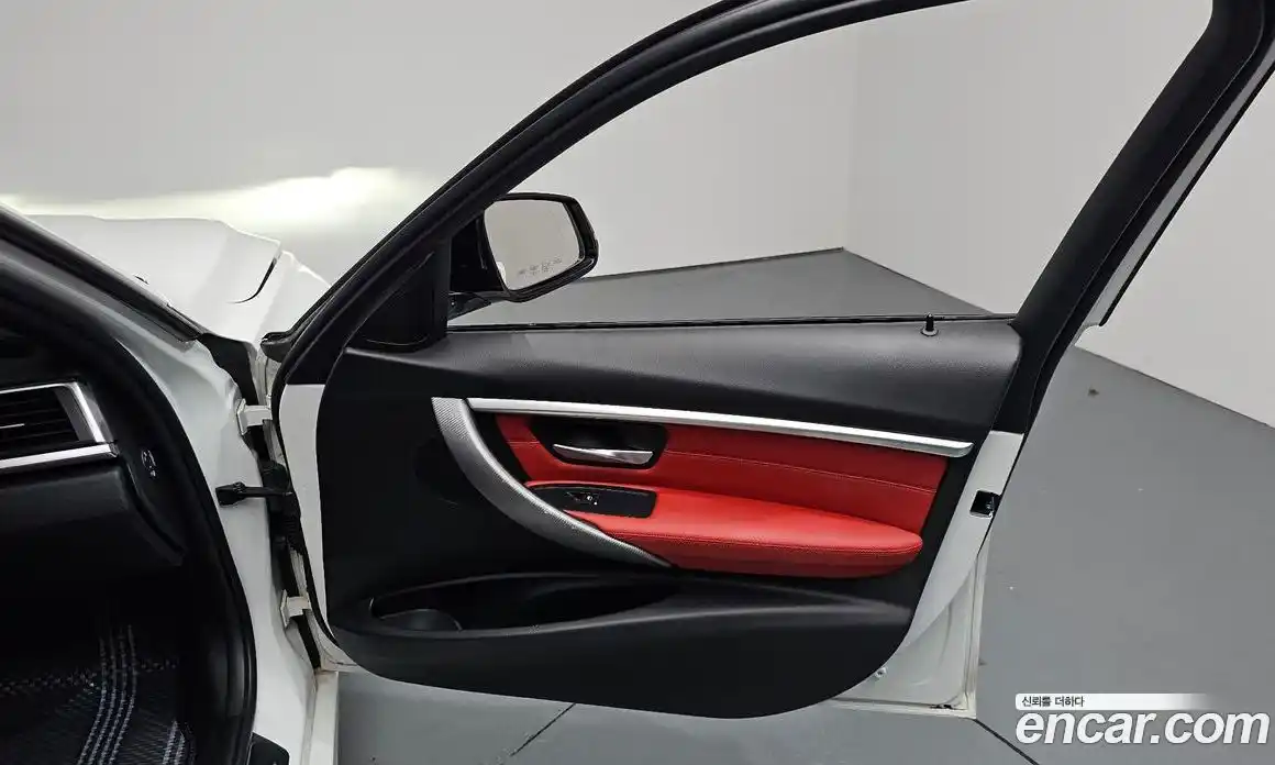 BMW 3 серия 2018 2.0 автомат (гидро), фото 13