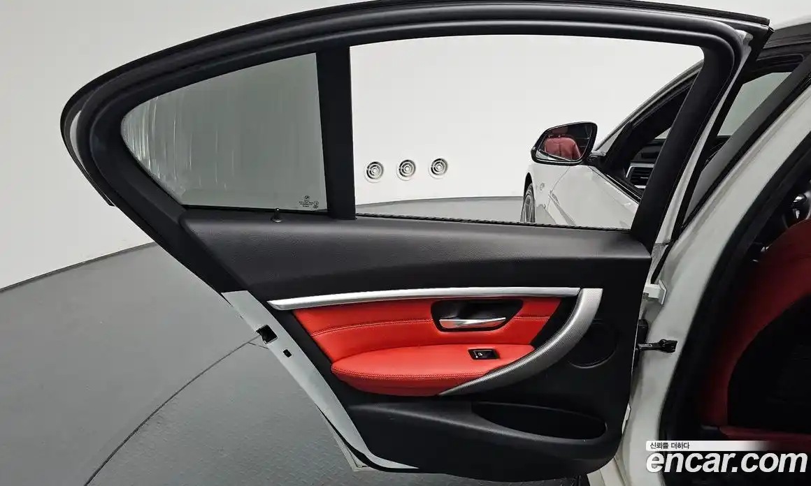BMW 3 серия 2018 2.0 автомат (гидро), фото 14