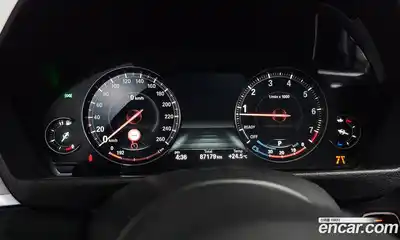 BMW 3 серия 2018 2.0 автомат (гидро), миниатюра 10