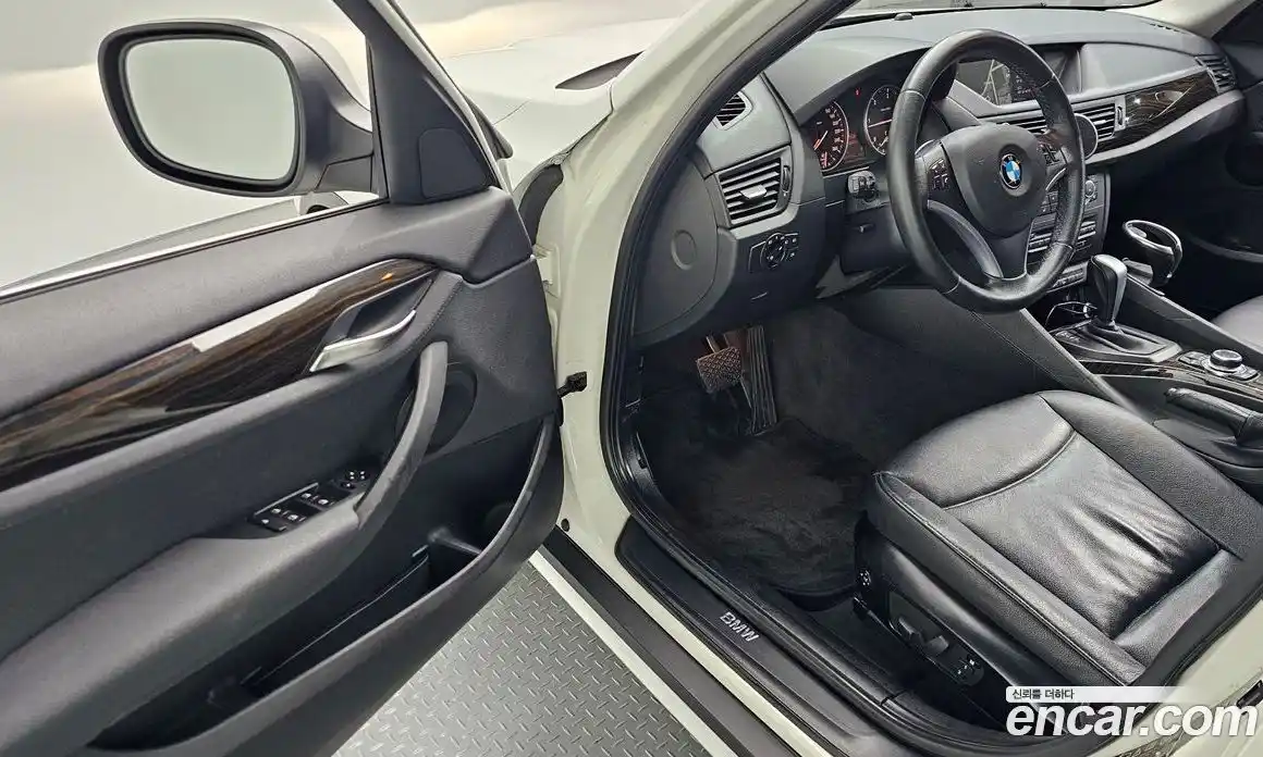 BMW X1 2012 2.0 автомат (гидро), фото 10