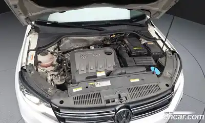 Volkswagen Tiguan 2015 2.0 автомат (гидро), миниатюра 6