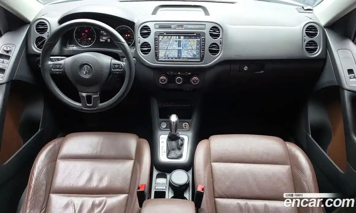 Volkswagen Tiguan 2015 2.0 автомат (гидро), фото 7