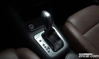 Volkswagen Tiguan 2015 2.0 автомат (гидро), миниатюра 9