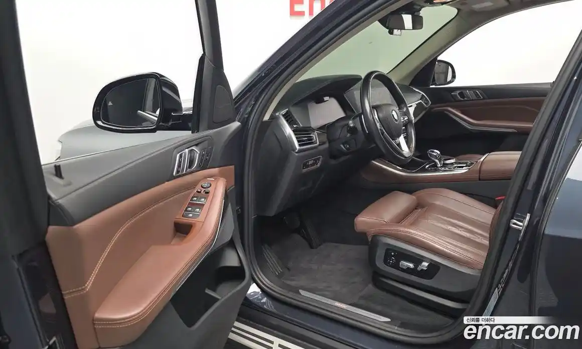 BMW X5 2022 3.0 автомат (гидро), фото 12