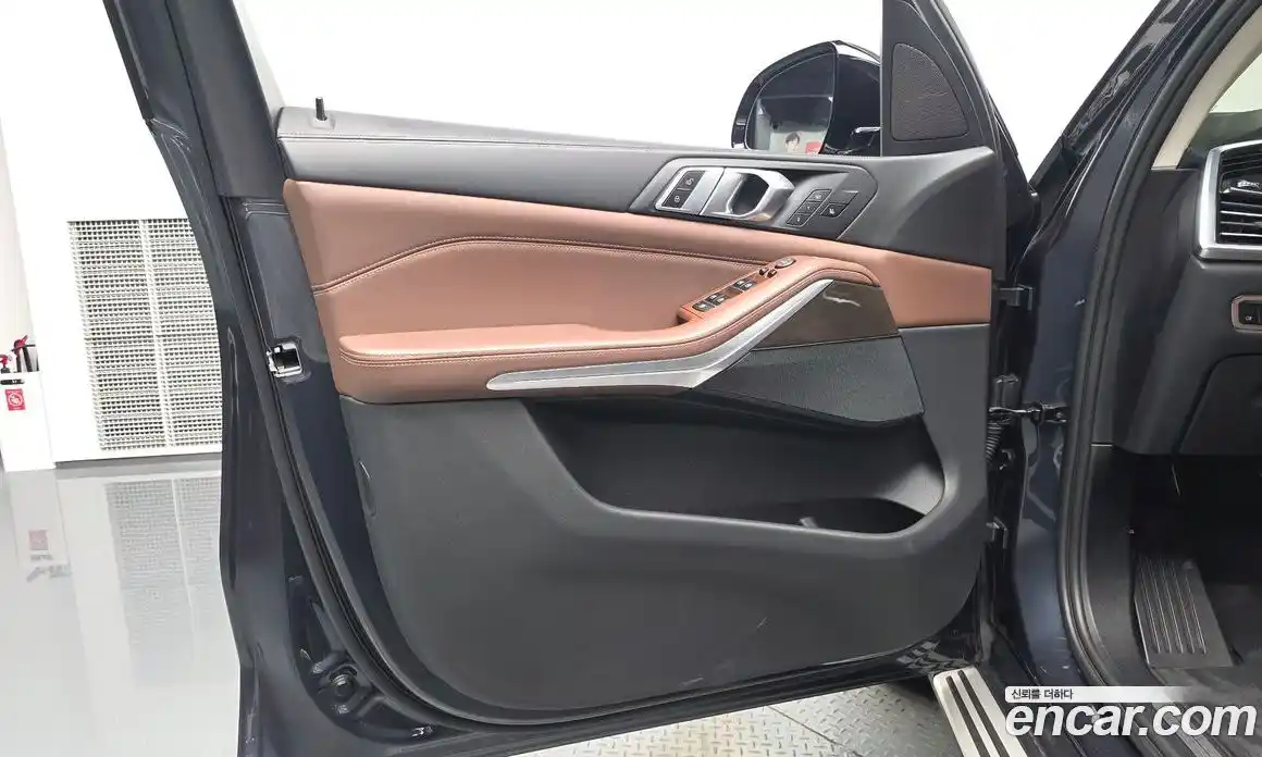 BMW X5 2022 3.0 автомат (гидро), фото 13