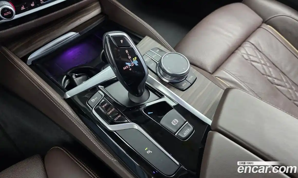 BMW 5 серия 2018 2.0 автомат (гидро), фото 12