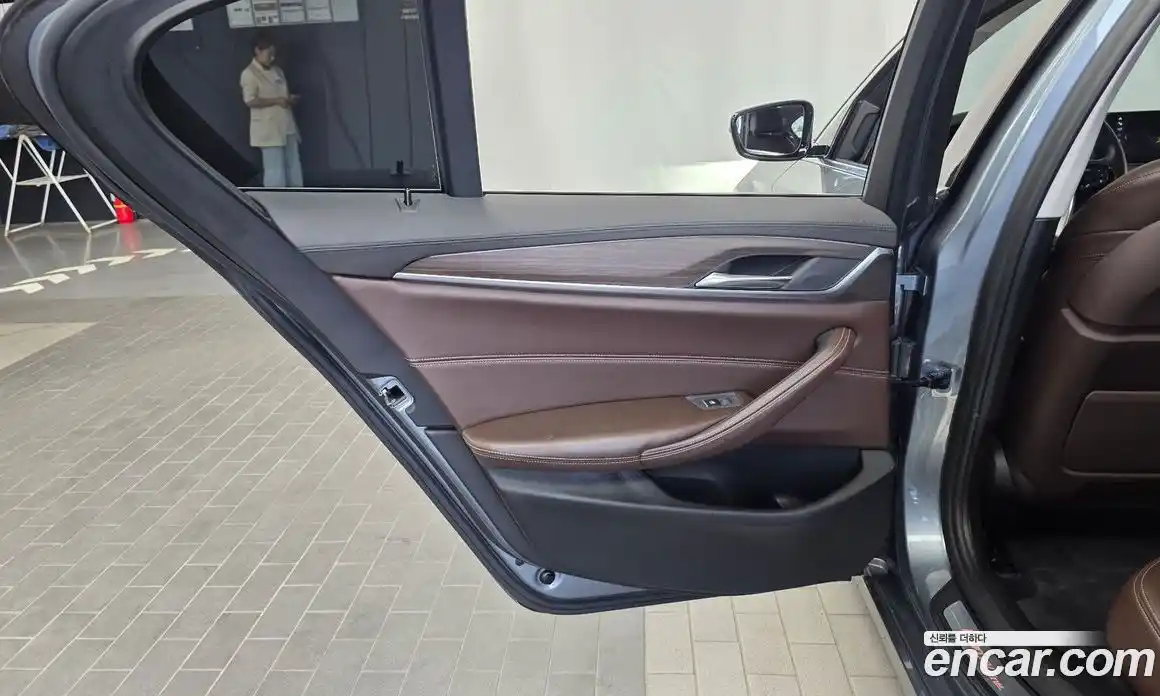 BMW 5 серия 2018 2.0 автомат (гидро), фото 15