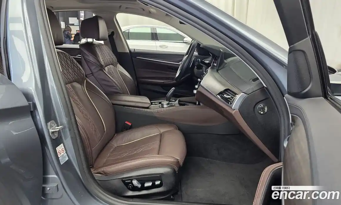 BMW 5 серия 2018 2.0 автомат (гидро), фото 17
