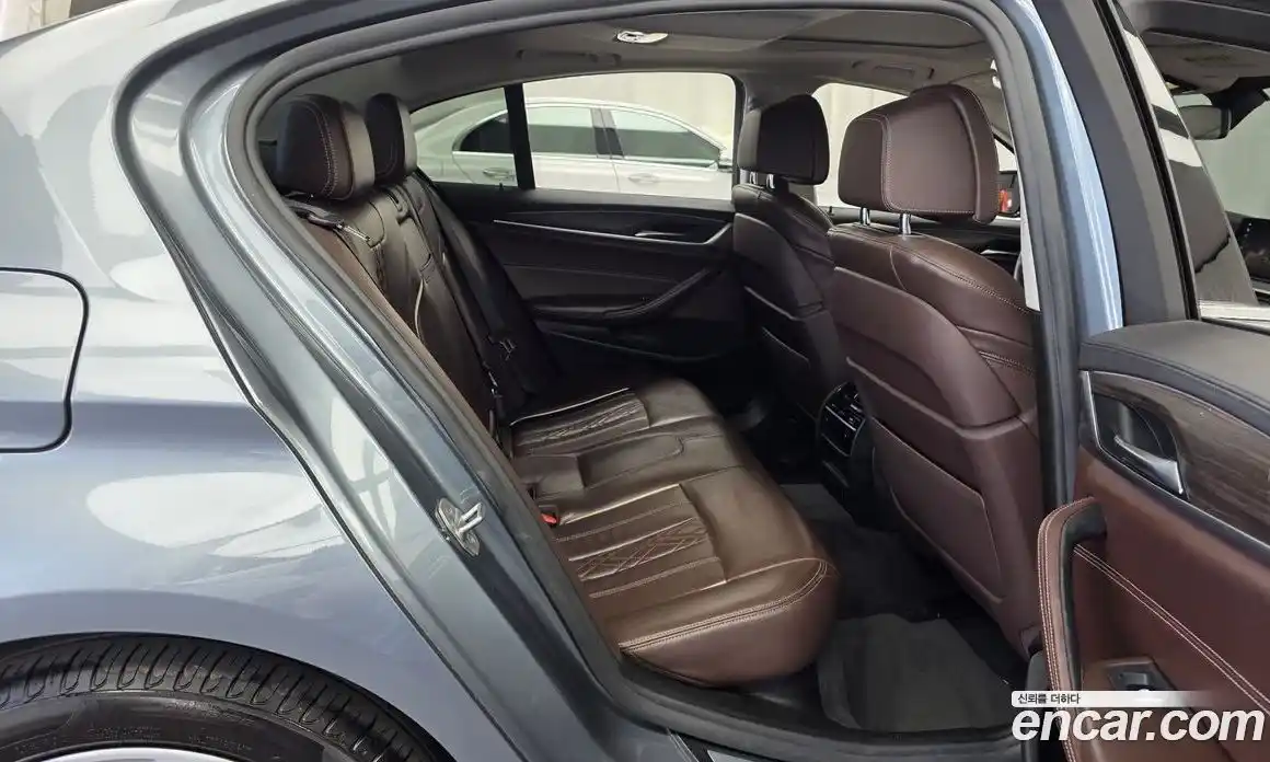 BMW 5 серия 2018 2.0 автомат (гидро), фото 18