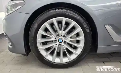 BMW 5 серия 2018 2.0 автомат (гидро), миниатюра 5